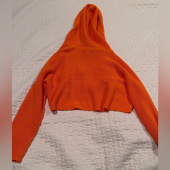 Urban Outfitters Orange Sweater - Picture 3 of 4
